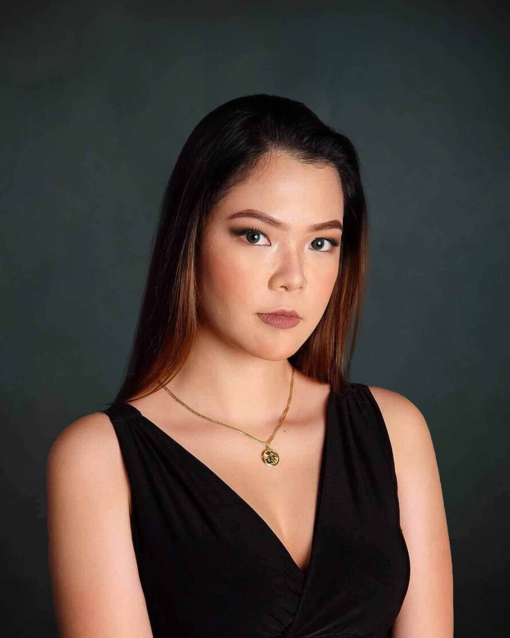 Danielle Lazaro headshot image.